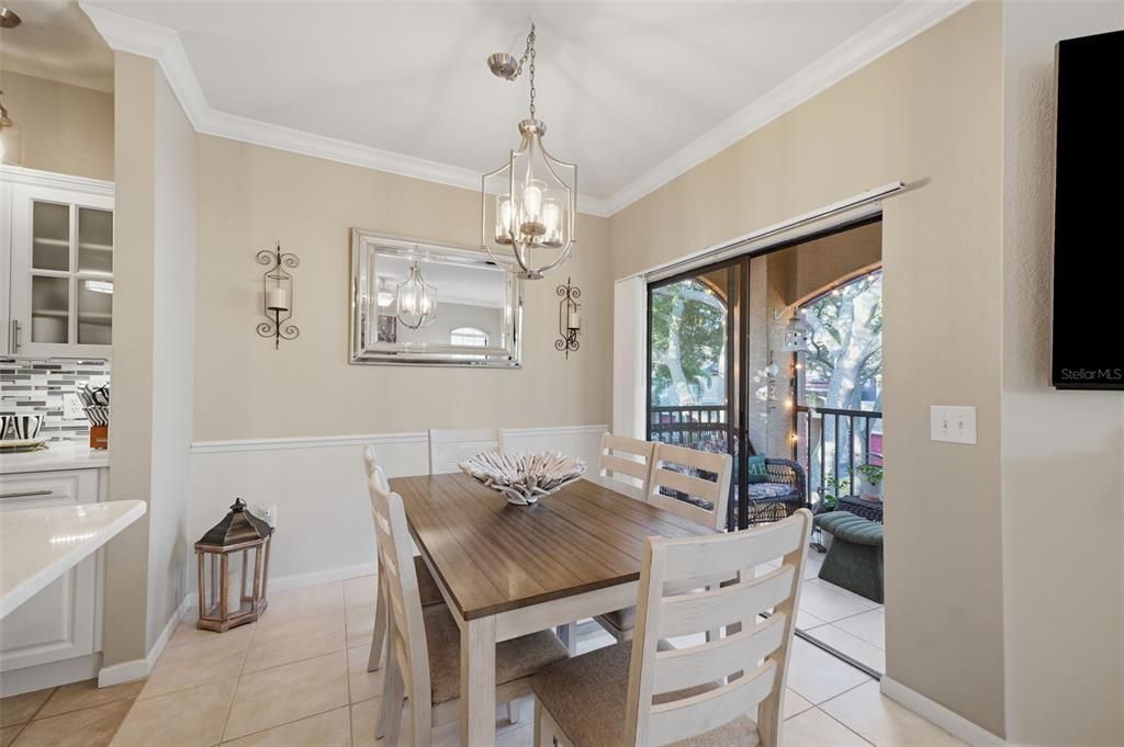 For Sale: $282,900 (2 beds, 2 baths, 1155 Square Feet)
