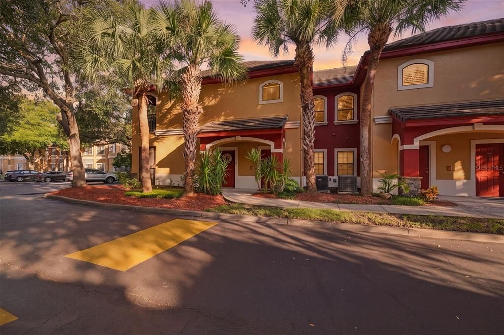 For Sale: $282,900 (2 beds, 2 baths, 1155 Square Feet)