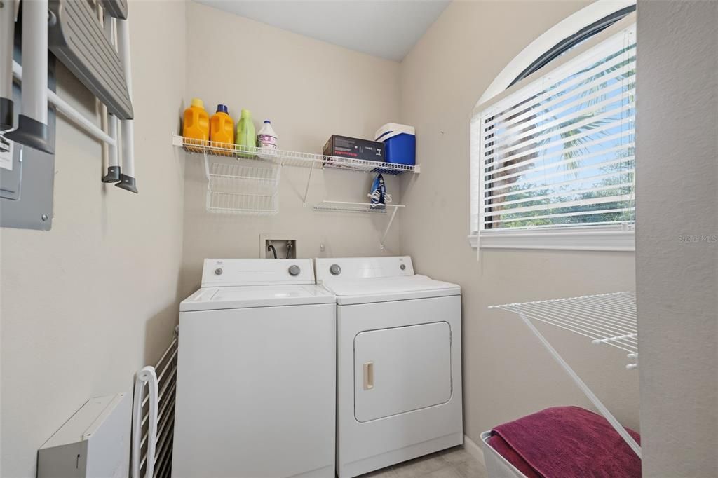 For Sale: $282,900 (2 beds, 2 baths, 1155 Square Feet)