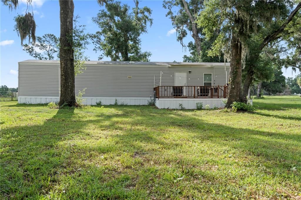 На продажу: $700,000 (17.71 acres)
