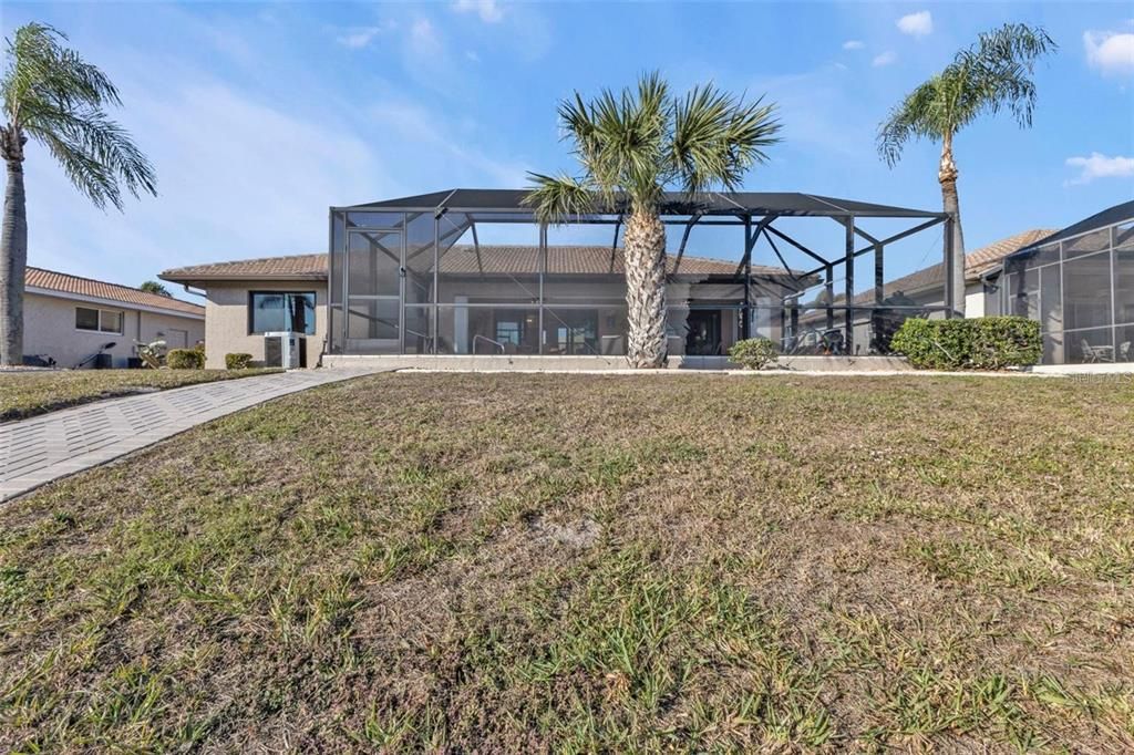 For Sale: $449,000 (2 beds, 2 baths, 1286 Square Feet)
