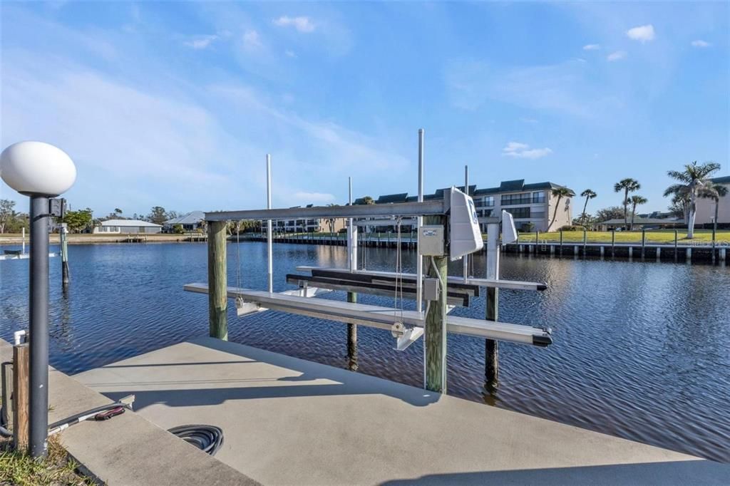 For Sale: $449,000 (2 beds, 2 baths, 1286 Square Feet)