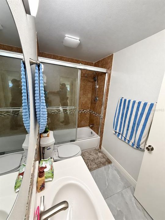 For Sale: $369,900 (3 beds, 3 baths, 1552 Square Feet)