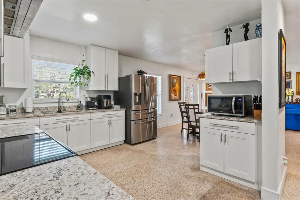 En Venta: $499,000 (3 camas, 2 baños, 2137 Pies cuadrados)
