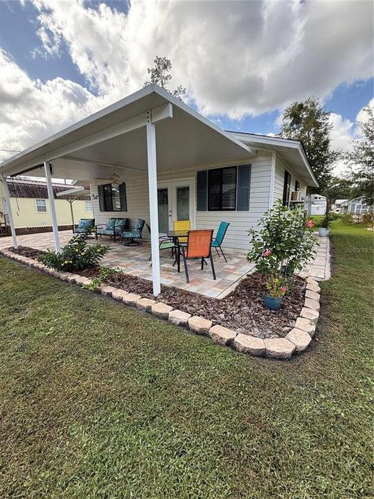 For Sale: $125,000 (1 beds, 1 baths, 216 Square Feet)