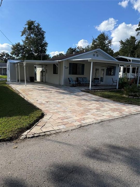 For Sale: $125,000 (1 beds, 1 baths, 216 Square Feet)