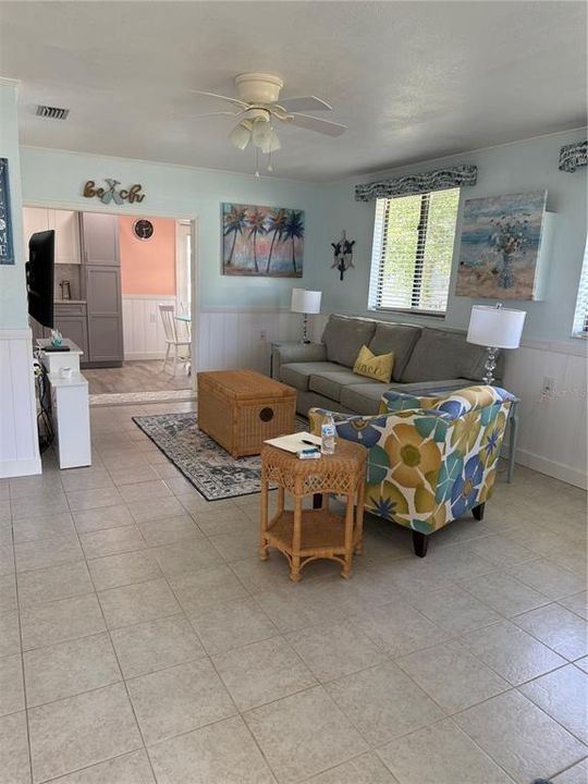 For Sale: $125,000 (1 beds, 1 baths, 216 Square Feet)