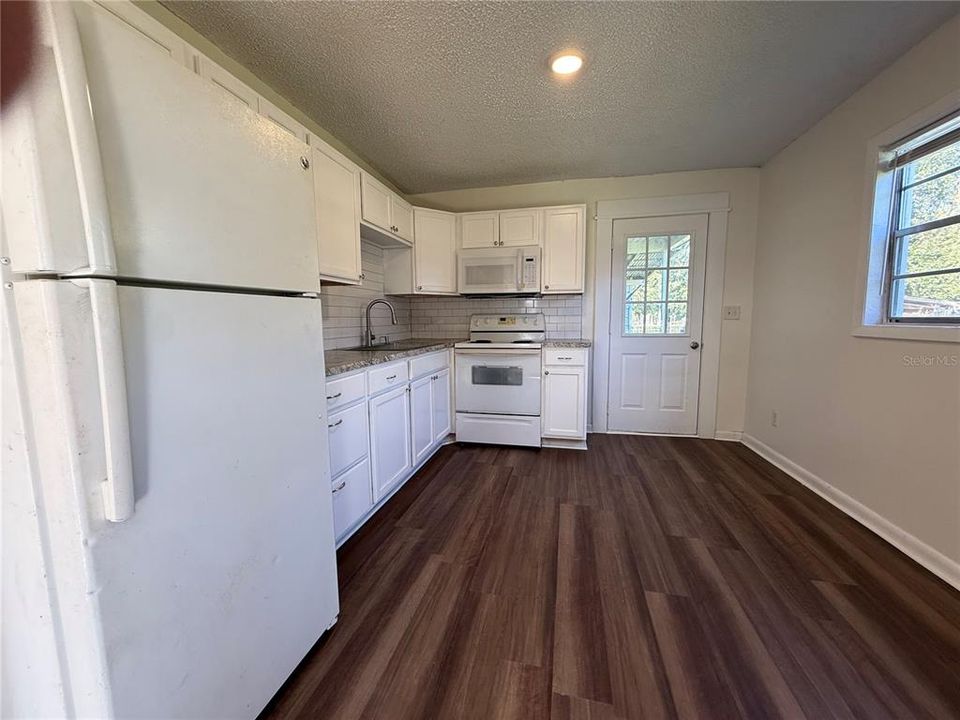 En Venta: $229,000 (2 camas, 1 baños, 935 Pies cuadrados)