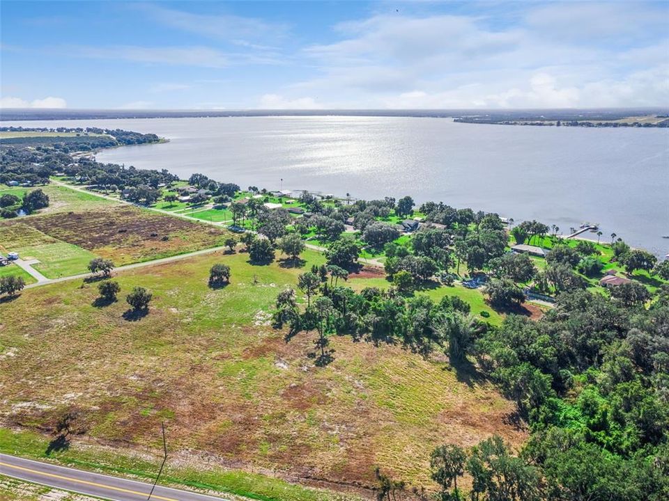 На продажу: $850,000 (17.10 acres)