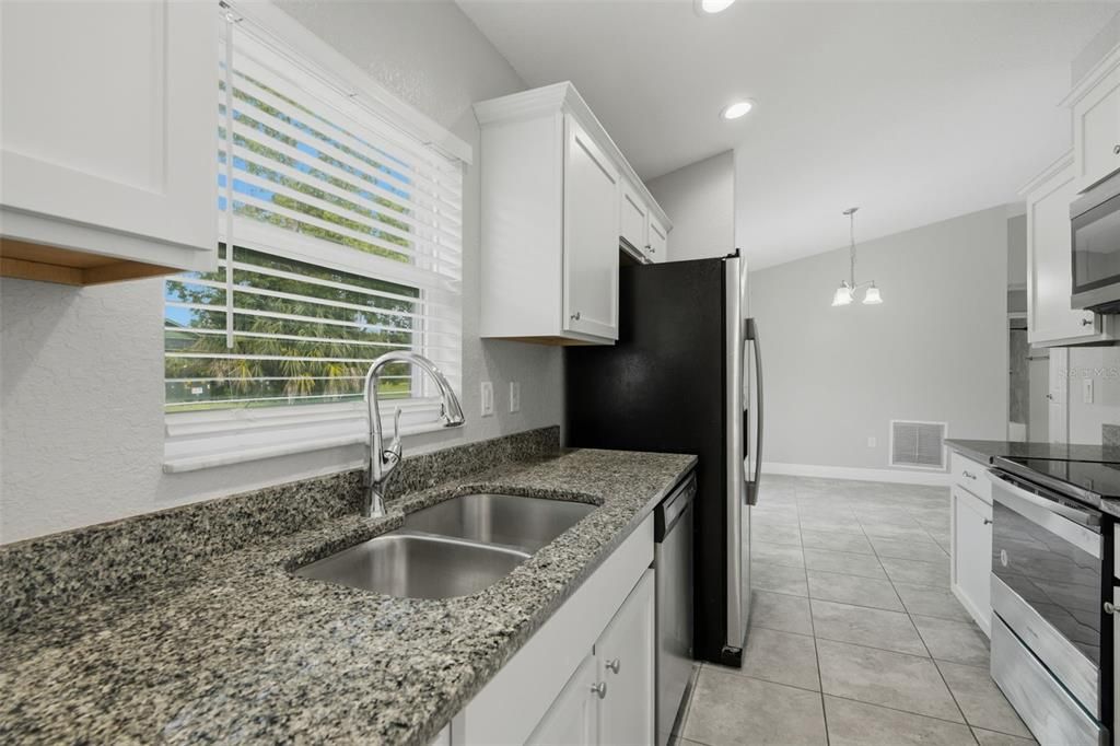En Venta: $239,900 (3 camas, 2 baños, 1211 Pies cuadrados)