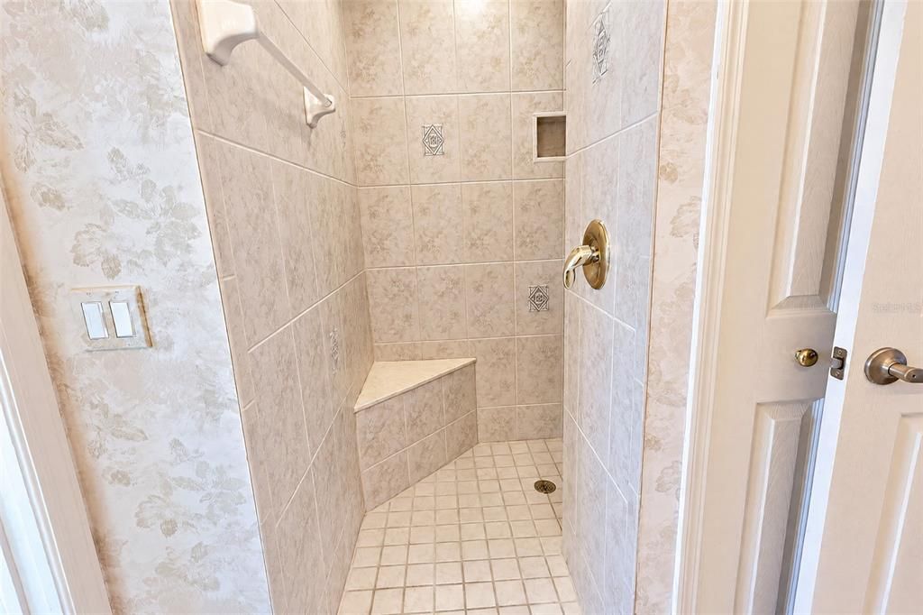 En Venta: $1,300,000 (3 camas, 2 baños, 3154 Pies cuadrados)