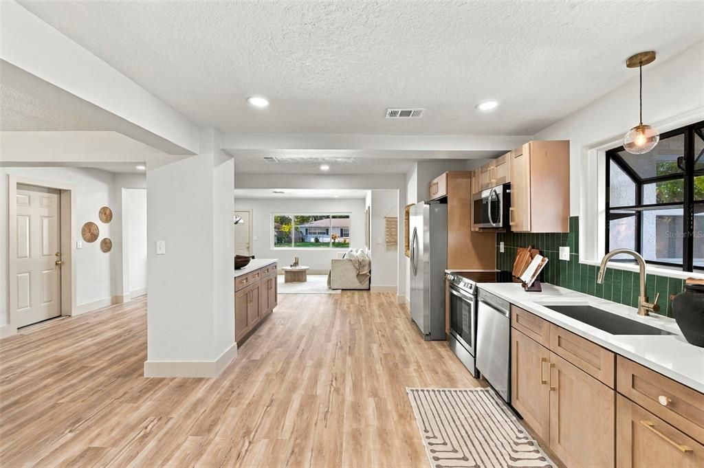 For Sale: $449,000 (4 beds, 2 baths, 1450 Square Feet)
