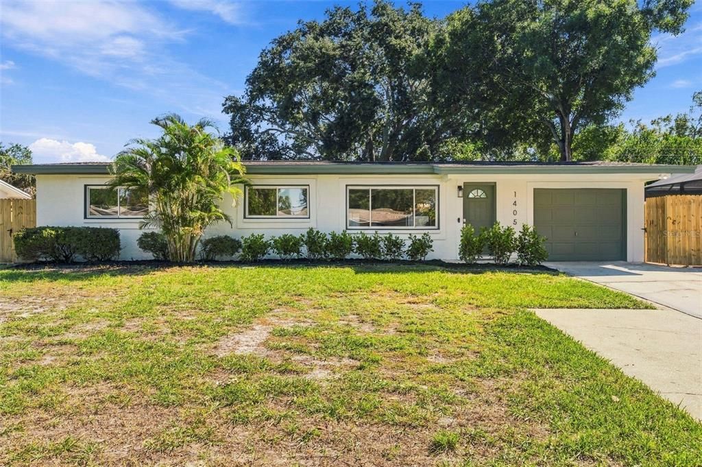 For Sale: $449,000 (4 beds, 2 baths, 1450 Square Feet)