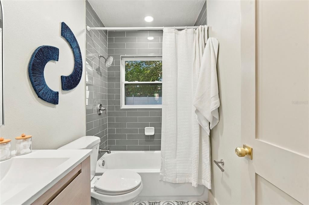 For Sale: $449,000 (4 beds, 2 baths, 1450 Square Feet)