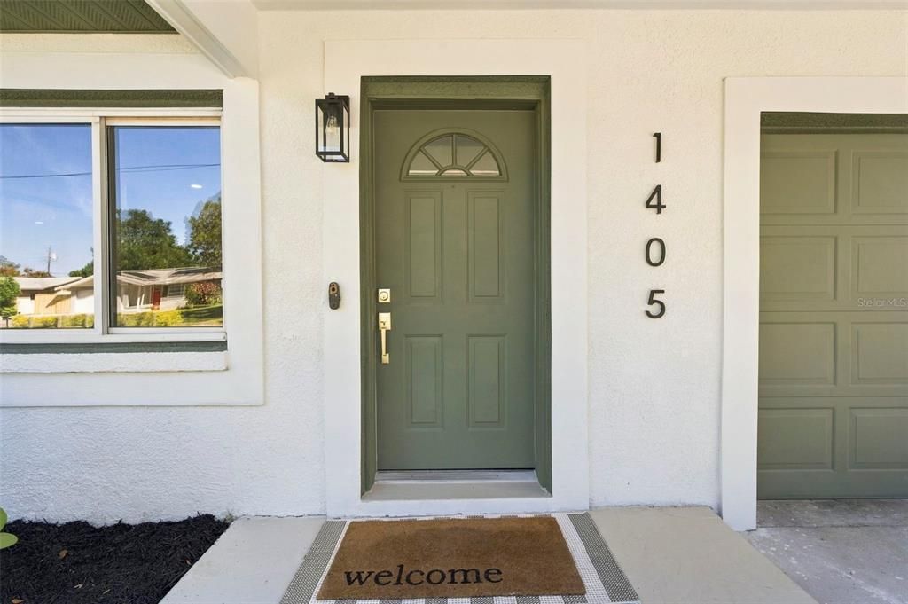 For Sale: $449,000 (4 beds, 2 baths, 1450 Square Feet)