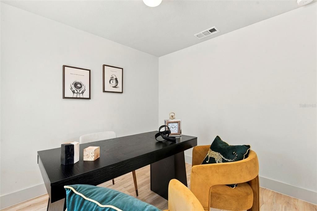 For Sale: $449,000 (4 beds, 2 baths, 1450 Square Feet)