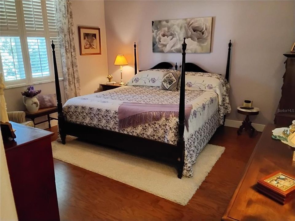 For Sale: $450,000 (3 beds, 2 baths, 1869 Square Feet)