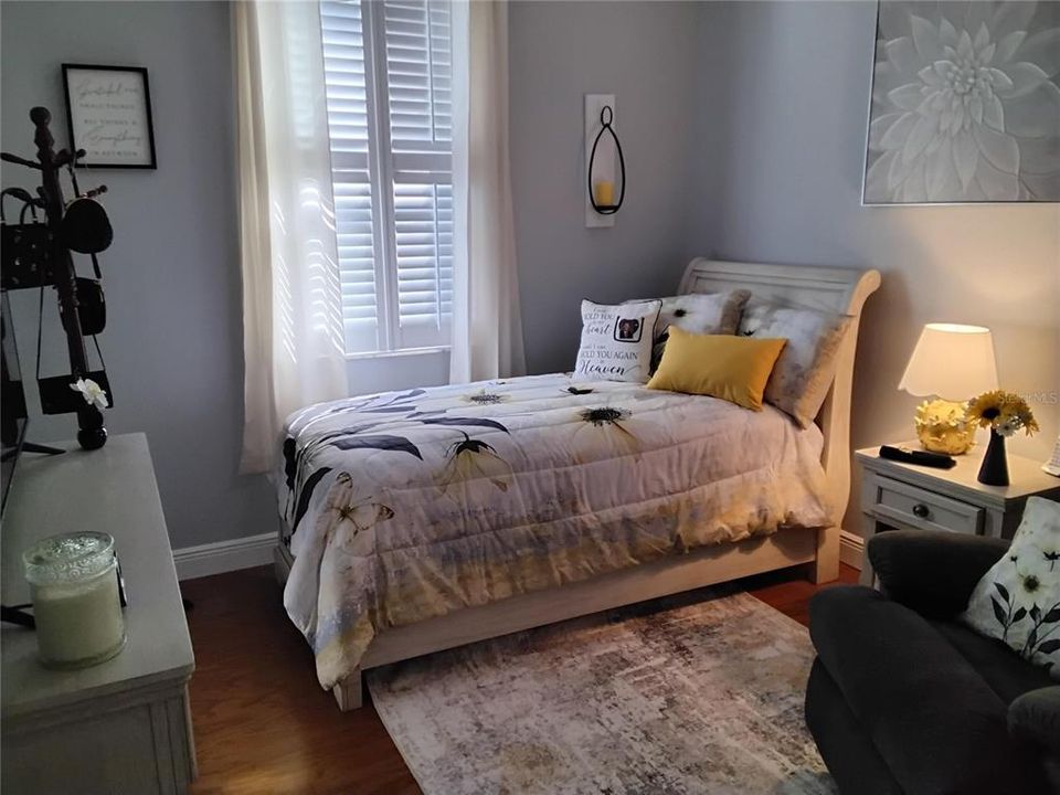 For Sale: $450,000 (3 beds, 2 baths, 1869 Square Feet)