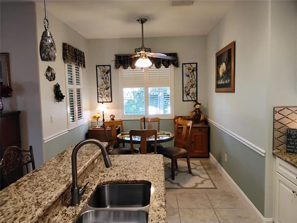 For Sale: $450,000 (3 beds, 2 baths, 1869 Square Feet)