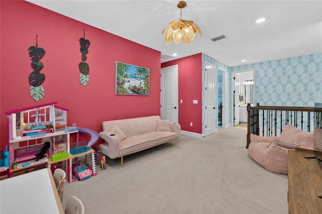For Sale: $775,000 (4 beds, 3 baths, 2940 Square Feet)