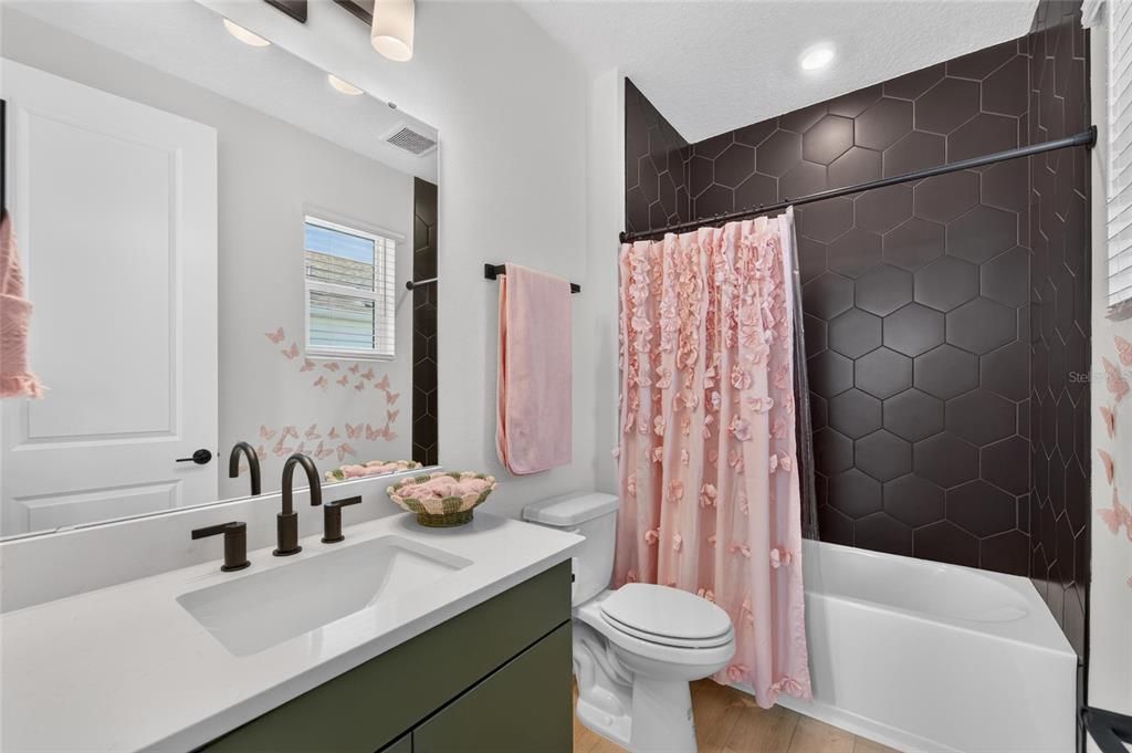 For Sale: $775,000 (4 beds, 3 baths, 2940 Square Feet)