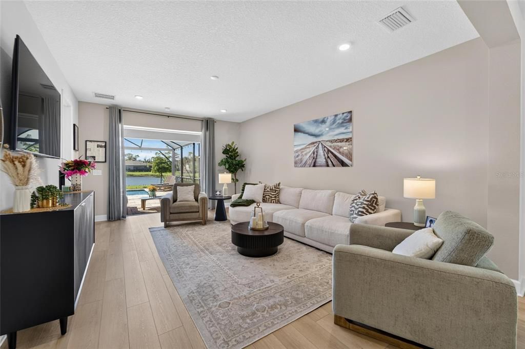 For Sale: $775,000 (4 beds, 3 baths, 2940 Square Feet)