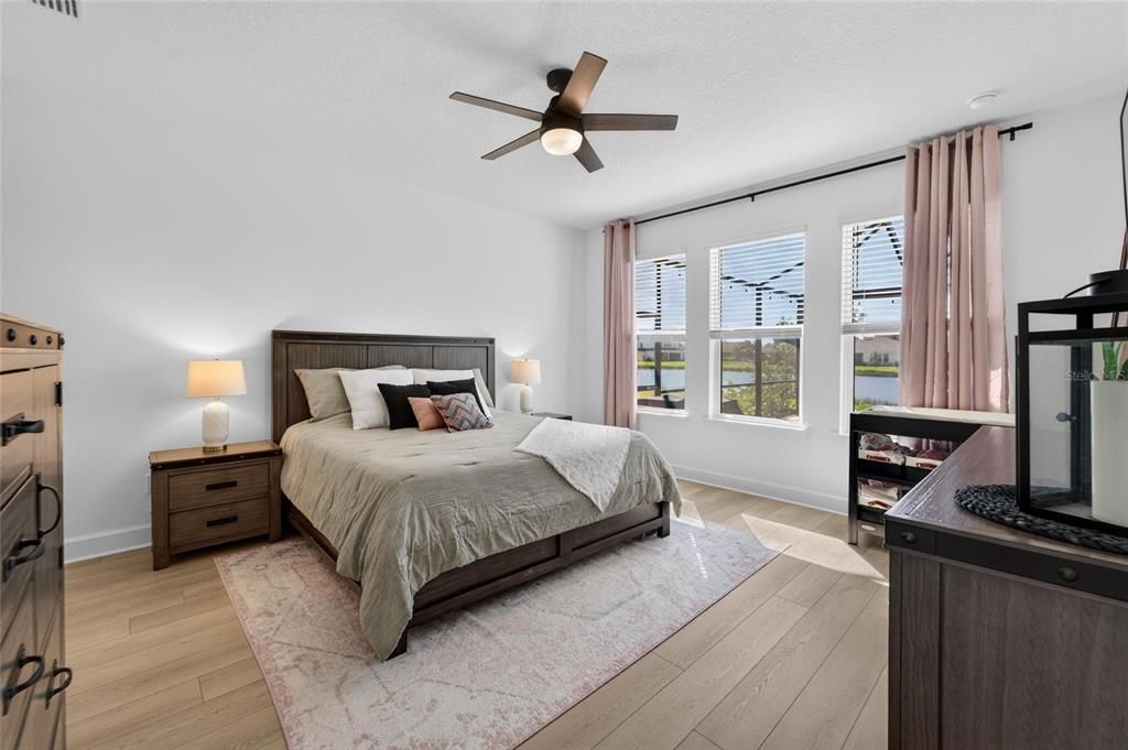 For Sale: $775,000 (4 beds, 3 baths, 2940 Square Feet)