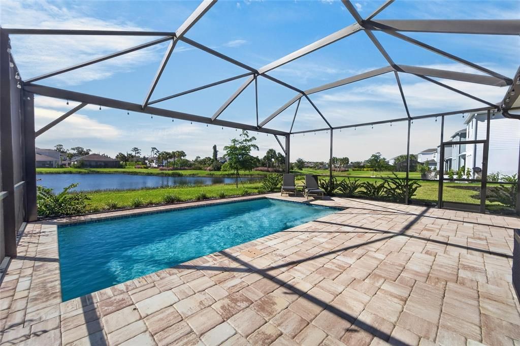 For Sale: $775,000 (4 beds, 3 baths, 2940 Square Feet)