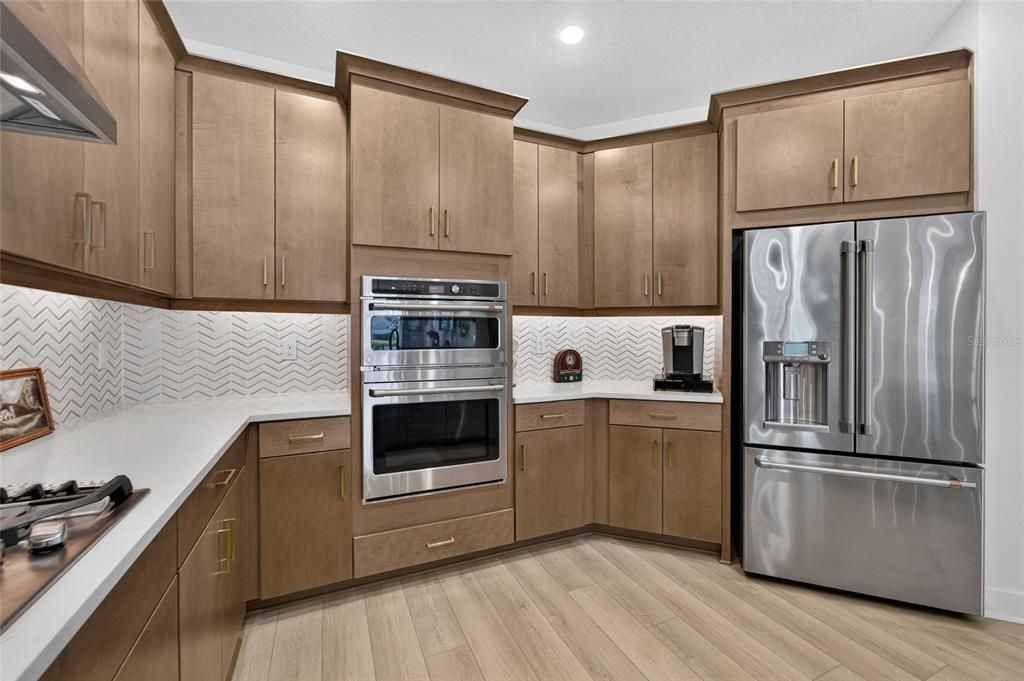 For Sale: $775,000 (4 beds, 3 baths, 2940 Square Feet)