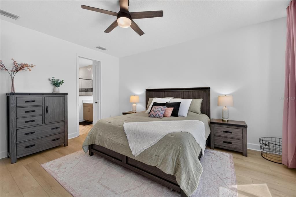 For Sale: $775,000 (4 beds, 3 baths, 2940 Square Feet)