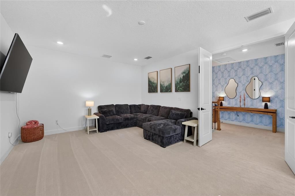 For Sale: $775,000 (4 beds, 3 baths, 2940 Square Feet)