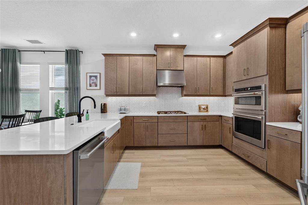 For Sale: $775,000 (4 beds, 3 baths, 2940 Square Feet)