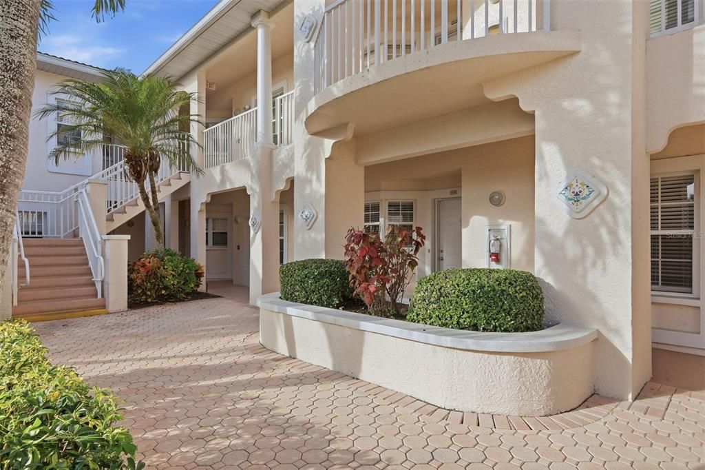 En Venta: $285,000 (2 camas, 2 baños, 1008 Pies cuadrados)