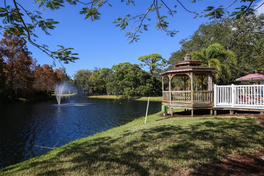 En Venta: $285,000 (2 camas, 2 baños, 1008 Pies cuadrados)