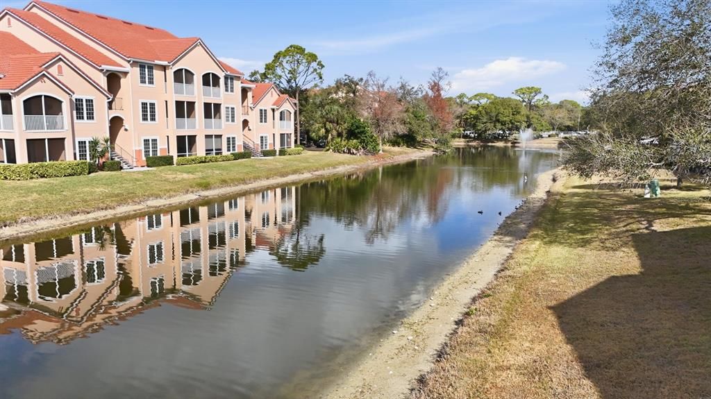 En Venta: $285,000 (2 camas, 2 baños, 1008 Pies cuadrados)