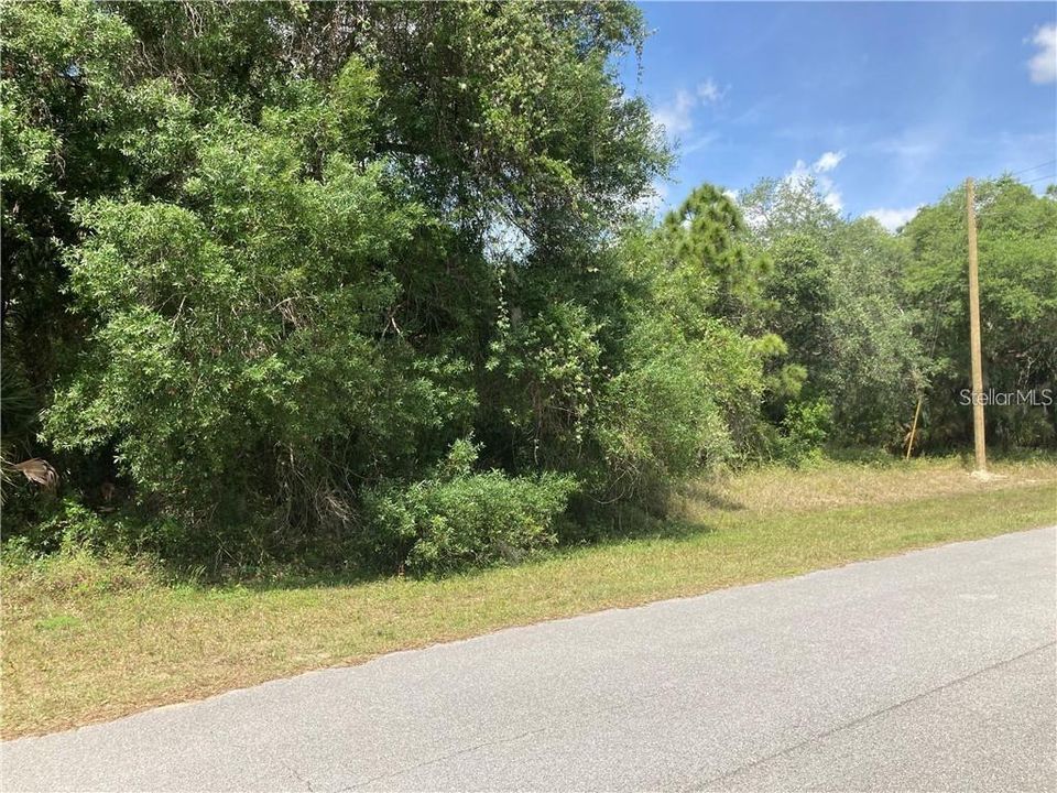 For Sale: $900,000 (3.51 acres)