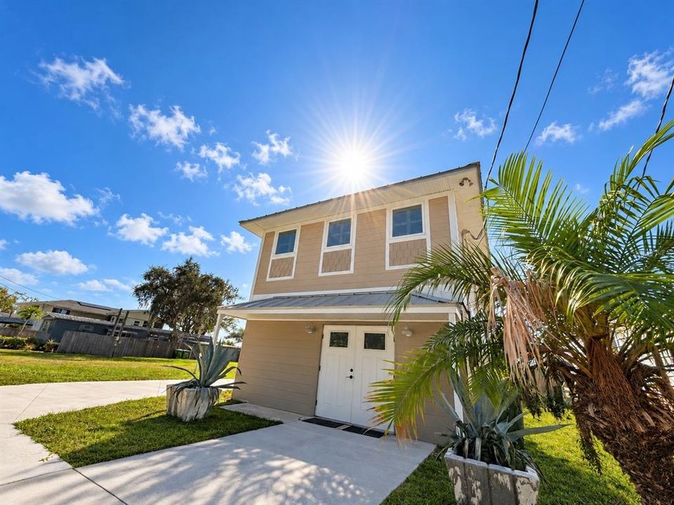 En Venta: $499,000 (2 camas, 2 baños, 1800 Pies cuadrados)