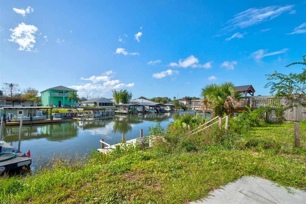 En Venta: $499,000 (2 camas, 2 baños, 1800 Pies cuadrados)