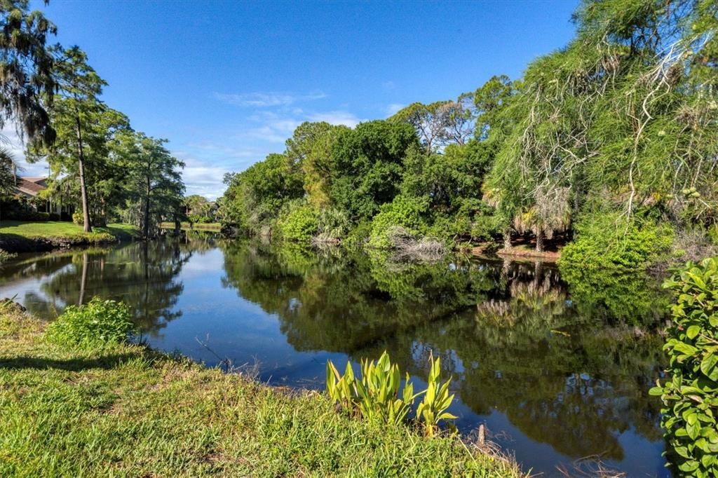 En Venta: $355,700 (2 camas, 2 baños, 1236 Pies cuadrados)