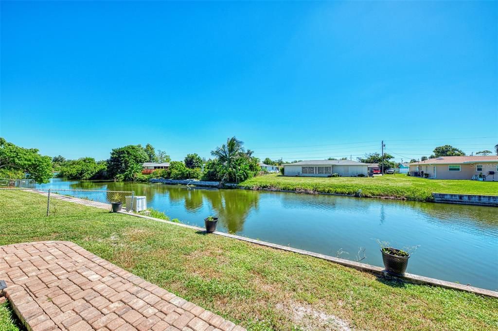 En Venta: $399,000 (3 camas, 2 baños, 1827 Pies cuadrados)