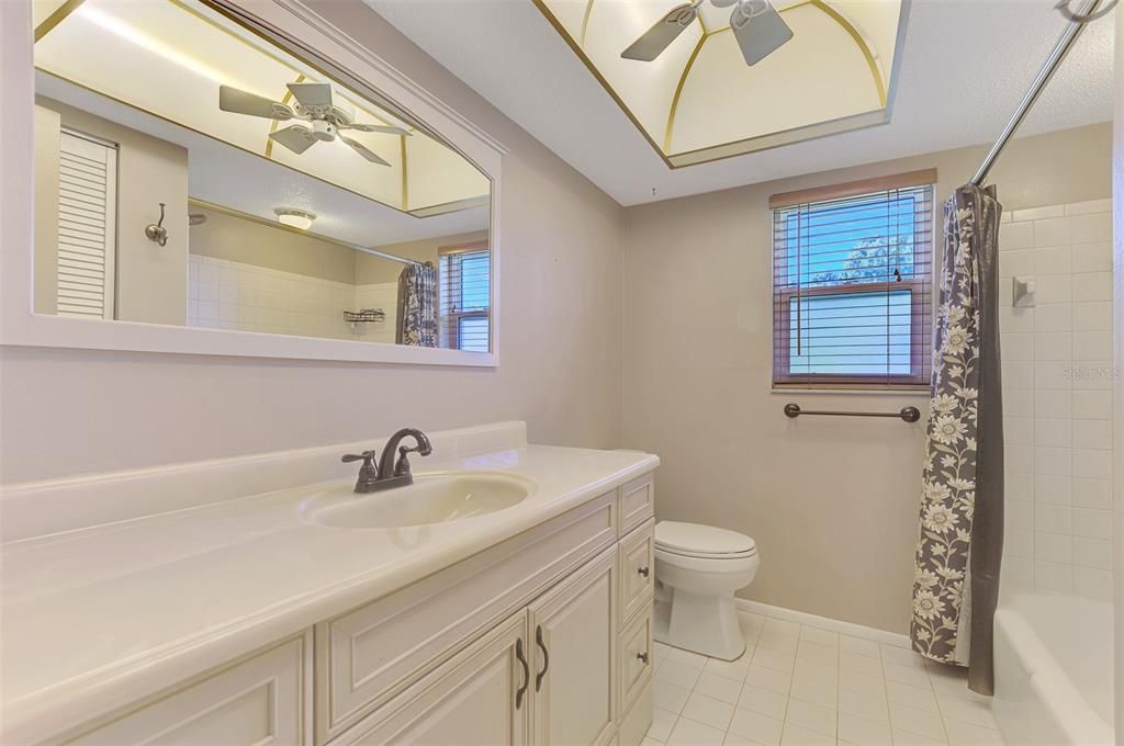 En Venta: $399,000 (3 camas, 2 baños, 1827 Pies cuadrados)