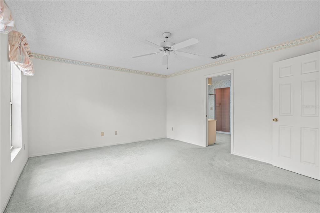 For Sale: $279,000 (2 beds, 2 baths, 1581 Square Feet)
