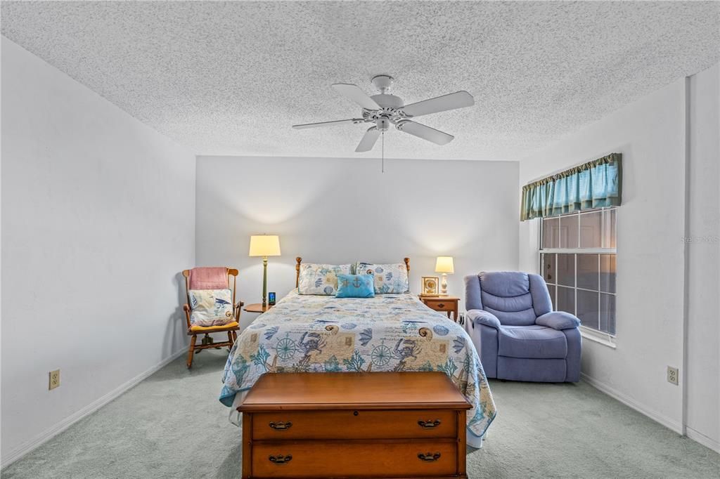 For Sale: $279,000 (2 beds, 2 baths, 1581 Square Feet)