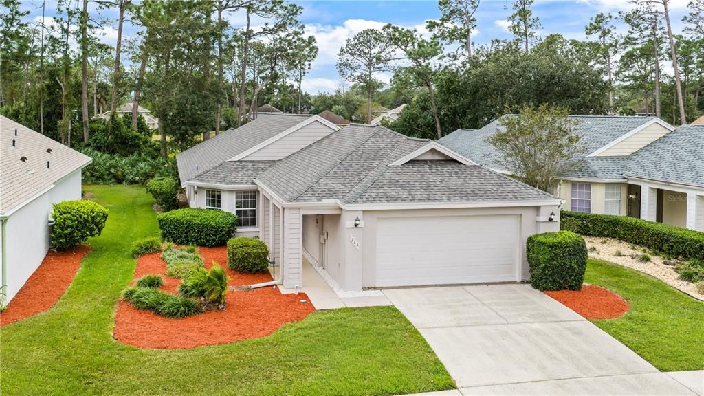 For Sale: $279,000 (2 beds, 2 baths, 1581 Square Feet)