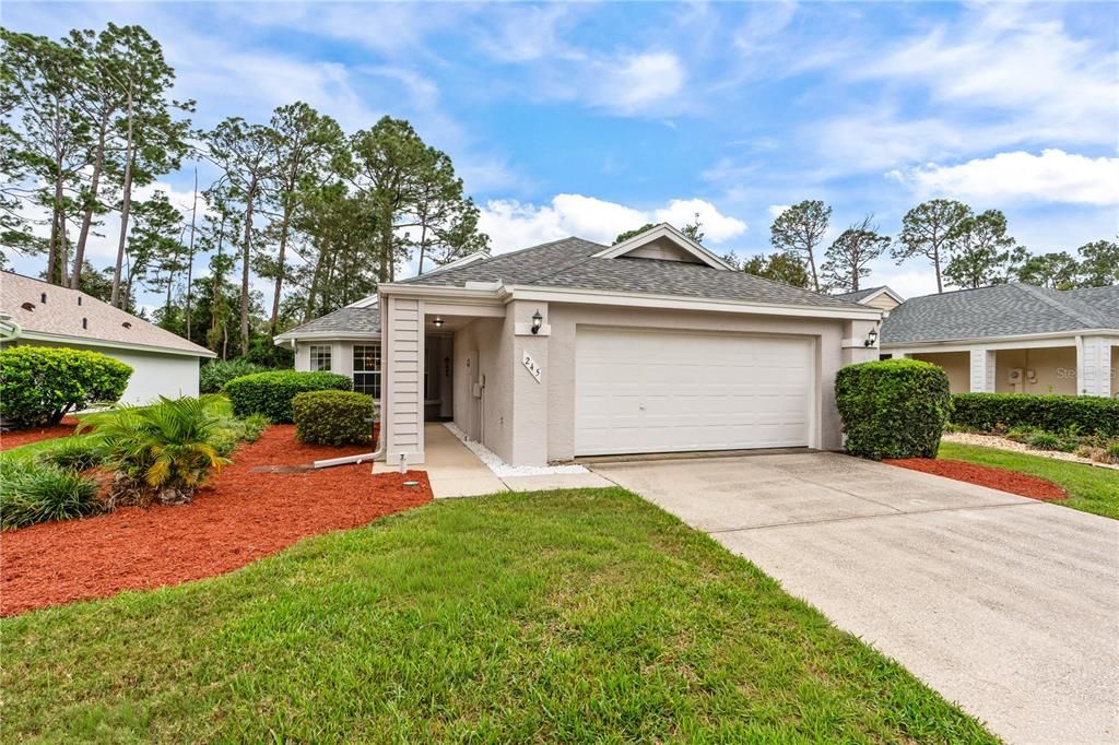 For Sale: $279,000 (2 beds, 2 baths, 1581 Square Feet)
