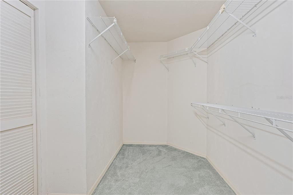 For Sale: $279,000 (2 beds, 2 baths, 1581 Square Feet)