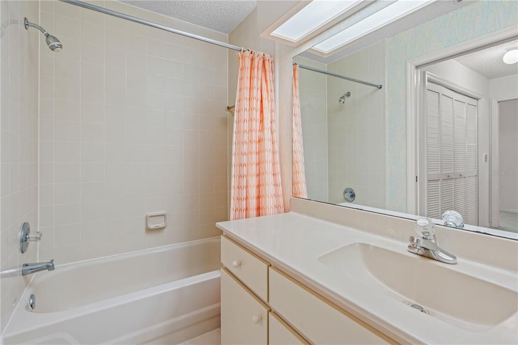 For Sale: $279,000 (2 beds, 2 baths, 1581 Square Feet)