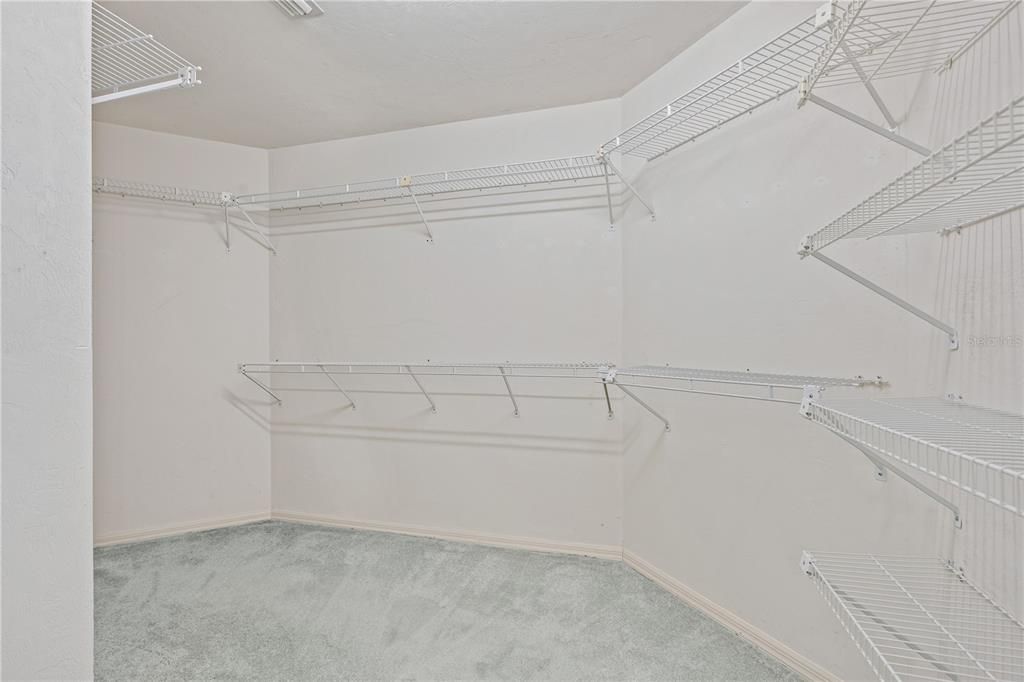 For Sale: $279,000 (2 beds, 2 baths, 1581 Square Feet)
