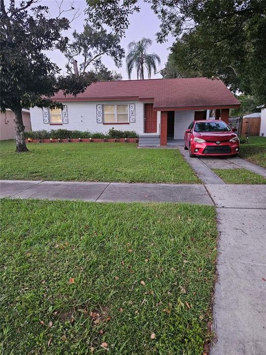 For Sale: $349,900 (3 beds, 2 baths, 1054 Square Feet)