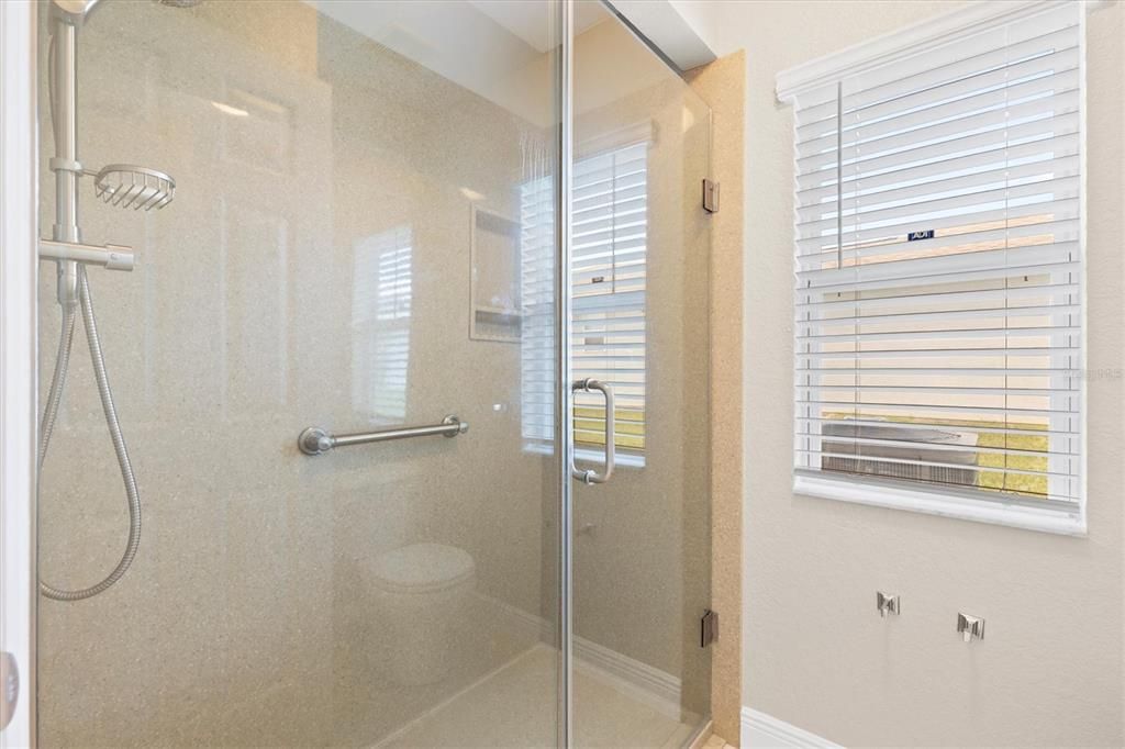 En Venta: $249,900 (3 camas, 2 baños, 1331 Pies cuadrados)